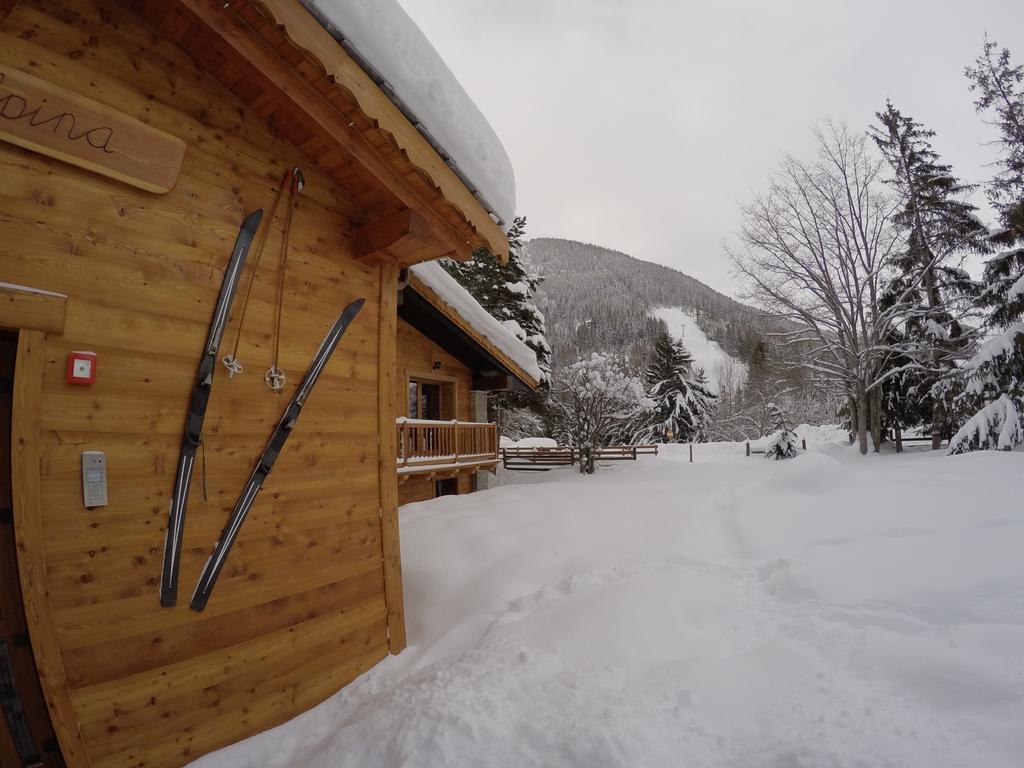 Chalet Alpina Hotel & Apartments La Thuile Exterior photo