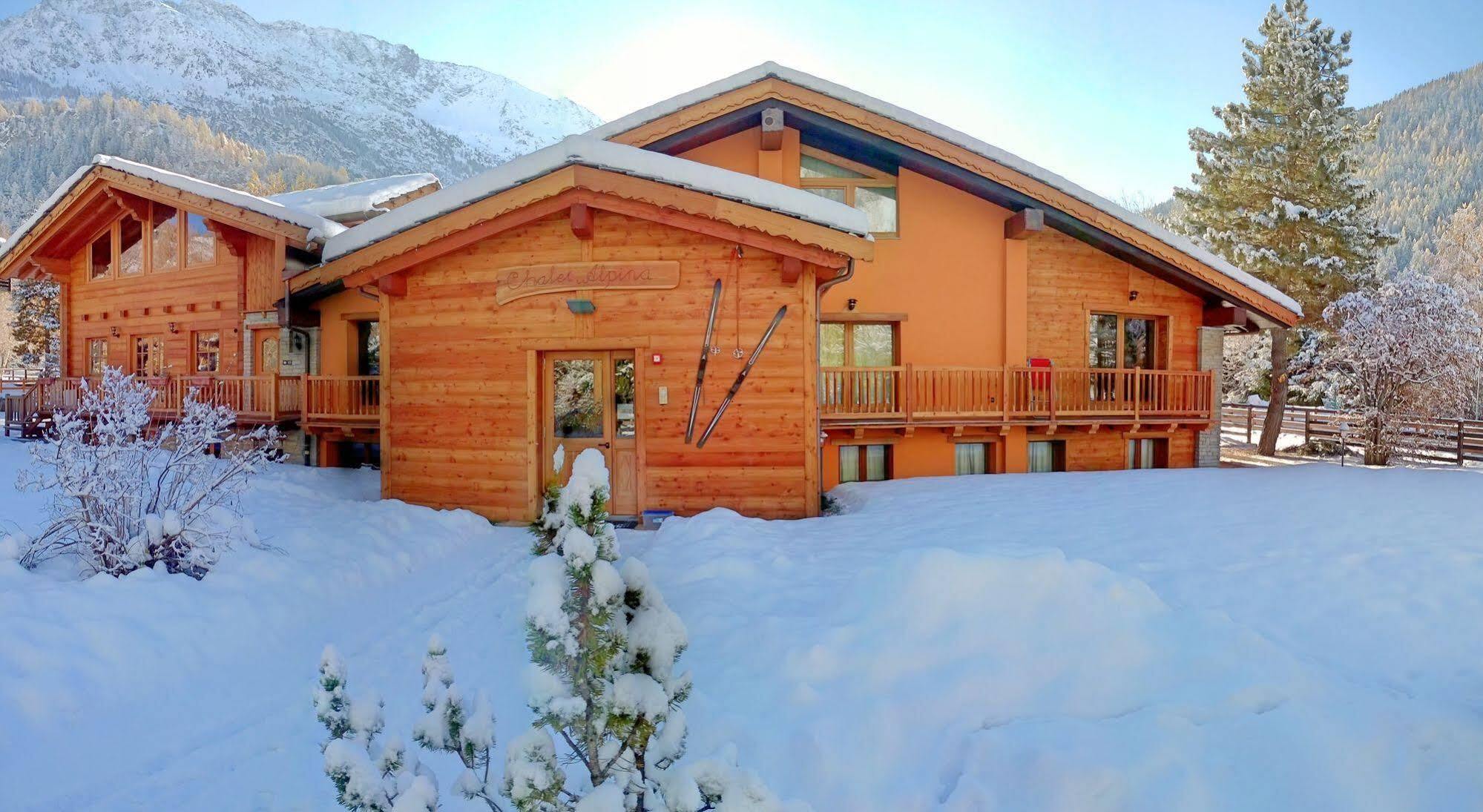 Chalet Alpina Hotel & Apartments La Thuile Exterior photo